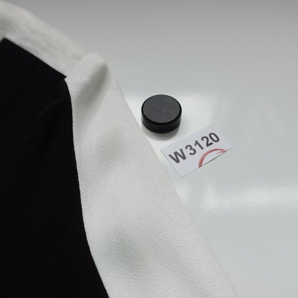 Zara Top Women Size XS V Neck Blouse Colorblock Contrast Grunge Black White Y2K - Picture 9 of 9